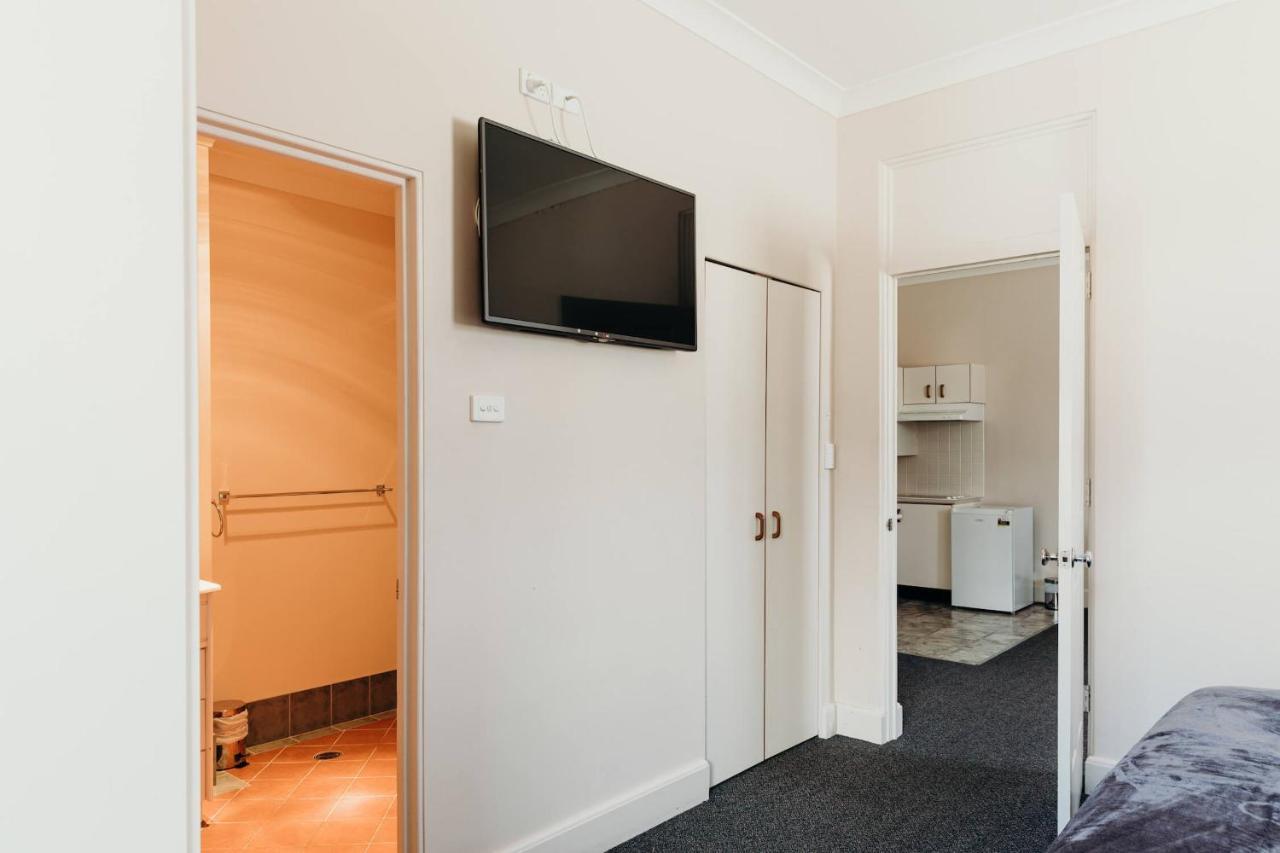 King Room Ensuite & Kitchenette,983424688:JPEG
